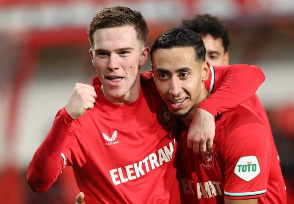 Nhận định soi kèo Twente vs Bodo Glimt lúc 03h00 ngày 14/2/2025 nhan-dinh-soi-keo-twente-vs-bodo-glimt-luc-03h00-ngay-14-2-2025-1