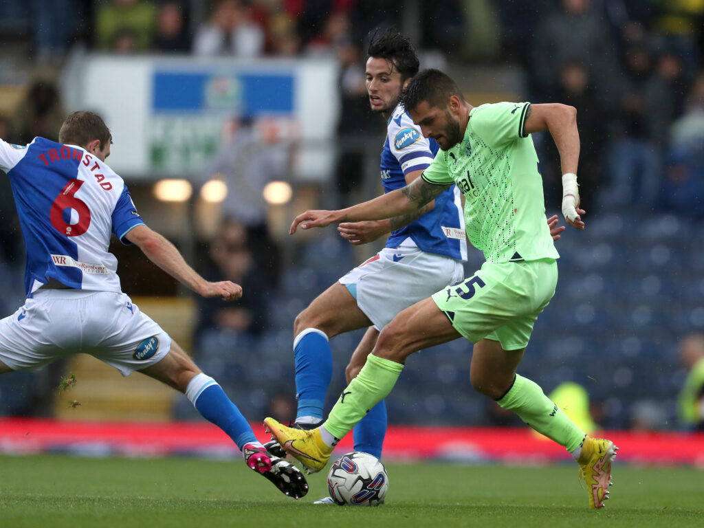 nhan-dinh-soi-keo-west-brom-vs-blackburn-luc-3h00-ngay-13-2-2025