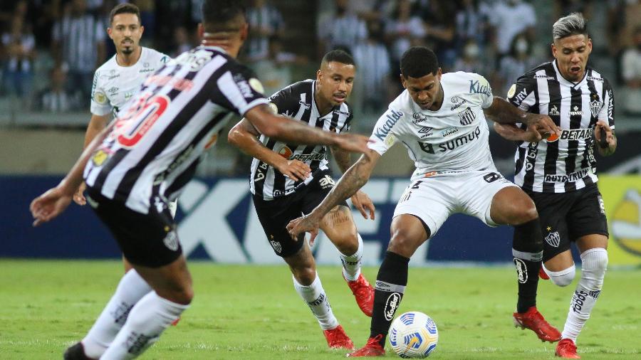 nhan-dinh-soi-keo-santos-vs-atletico-mineiro-luc-07h30-ngay-17-4-2025
